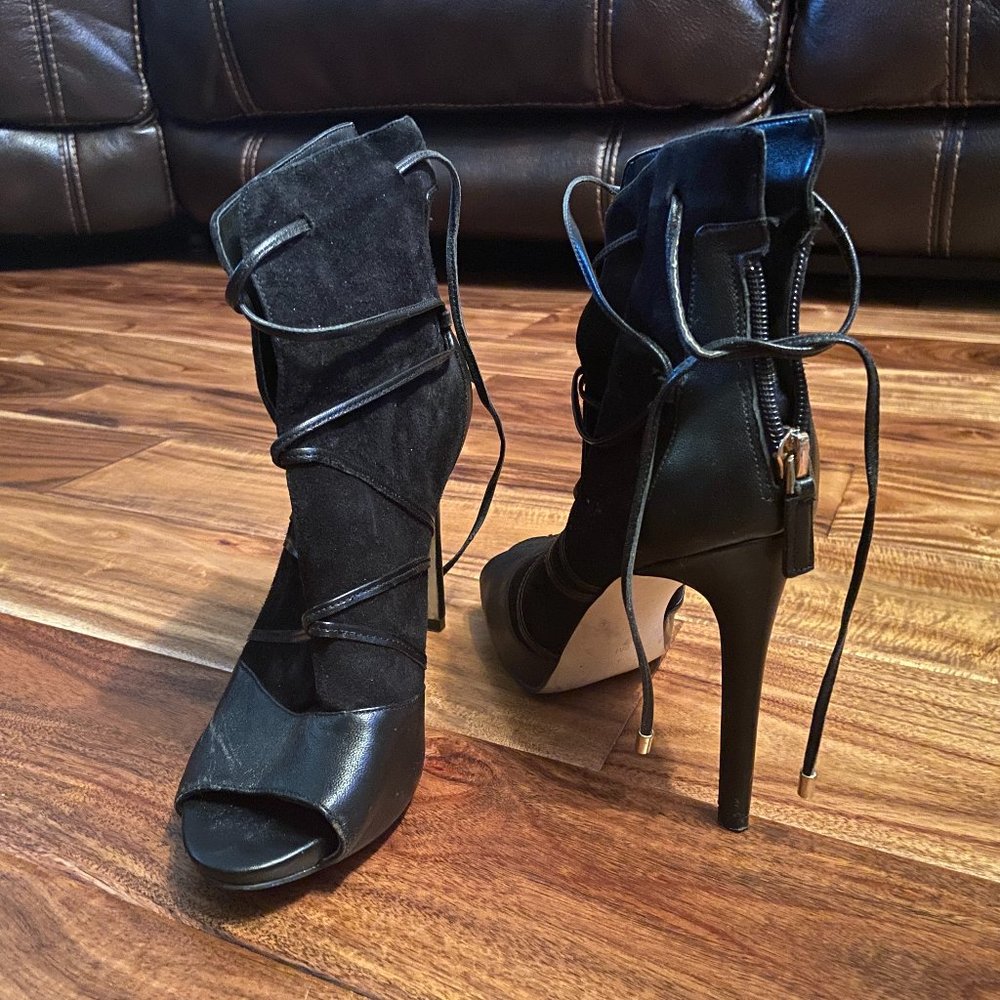 Black Guess Zip Heel Booties
